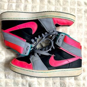 Nike high tops Size 7.5